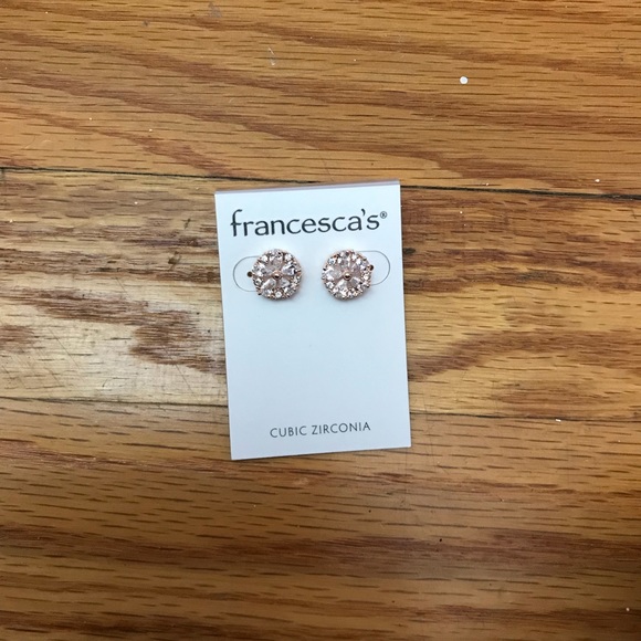 Francesca’s Rose Gold Cubic Zirconia Wheel Earring - Picture 2 of 4